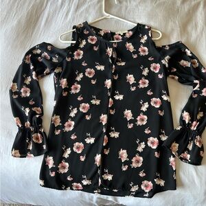 Pleione Longsleeve off the shoulder top